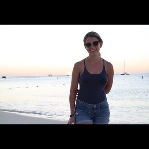 Meet your Posher, Emily